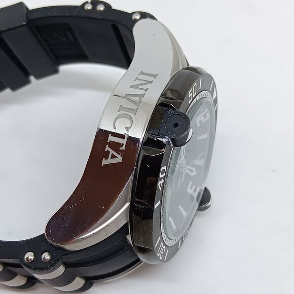 Invicta Black and Silver Men's Watch - Picture 10 of 10
